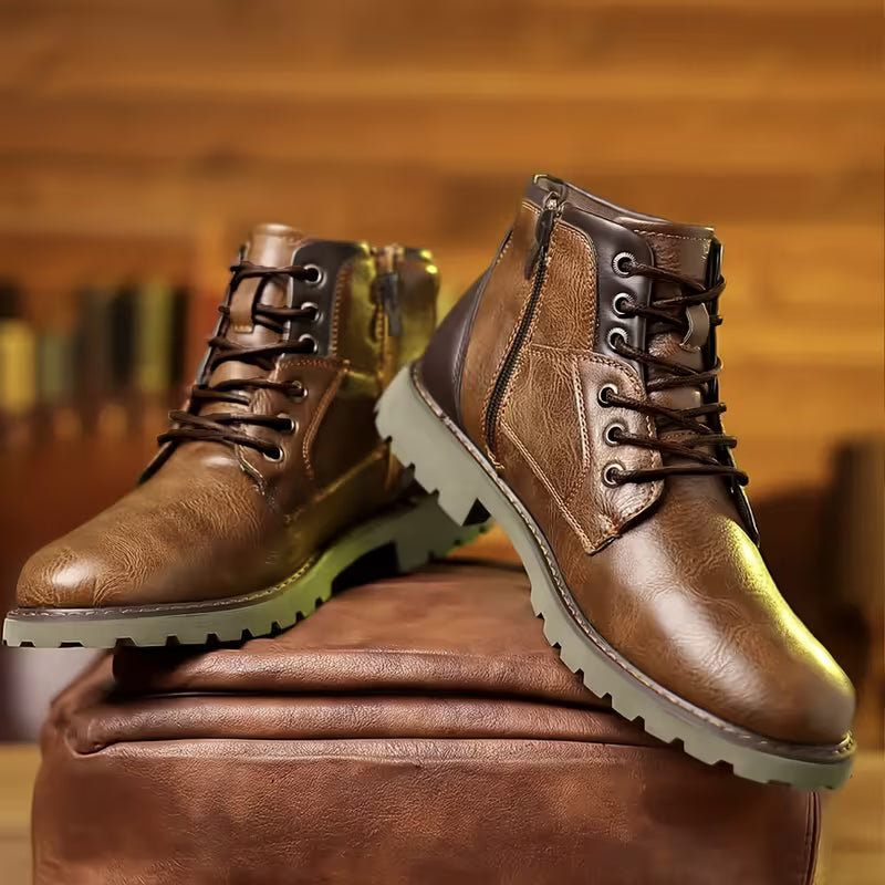 Bota casual de caña media en cuero natural con cremallera lateral y suela antideslizante